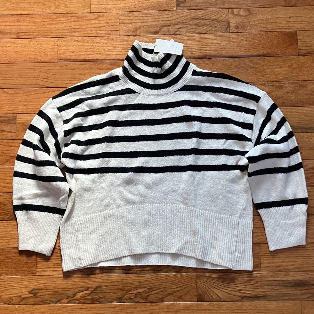 NWT a new day - Women’s Cream and Black Striped Oversize Turtleneck Sweater - XL